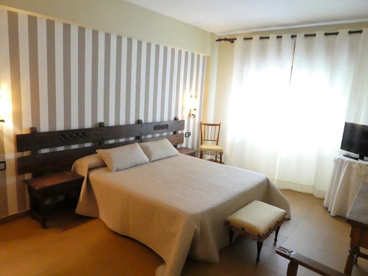 Hotel Barbacedo Михарес Экстерьер фото